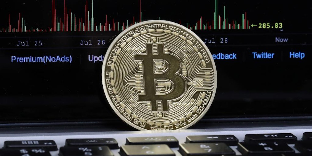 bitcoin-gewinnt-ber-1-000-dollar-in-24-stunden-heute-at