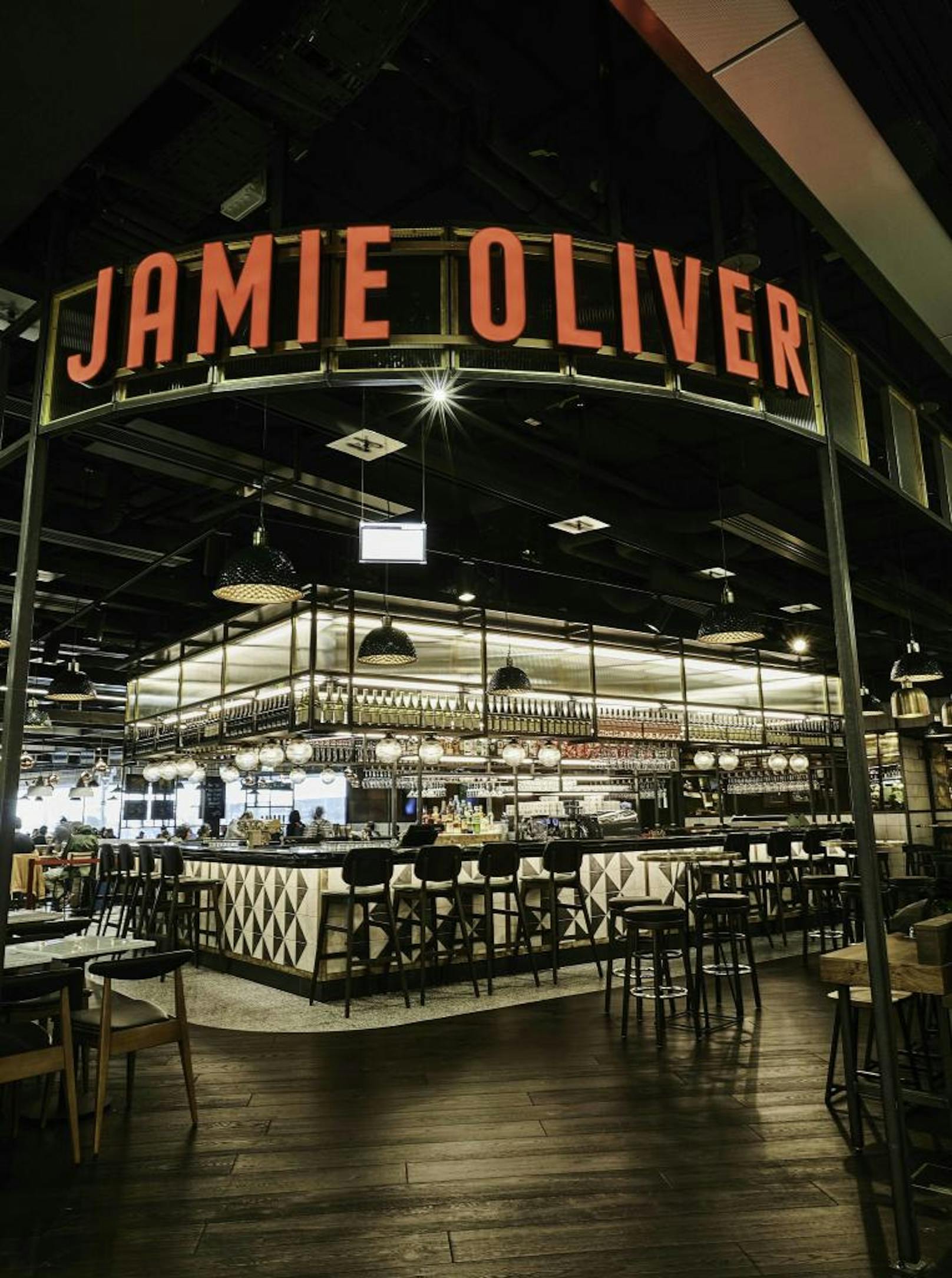 Herzlich Willkommen in der  Welt von Jamie Oliver am Flughafen Wien Schwechat