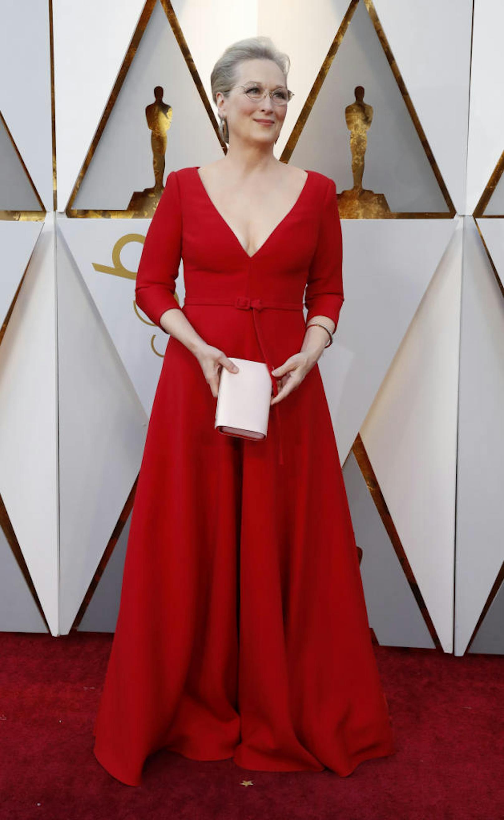 Hollywood-Star <b>Meryl Streep</b> sollte eindeutig öfter Rot oder Dior tragen.