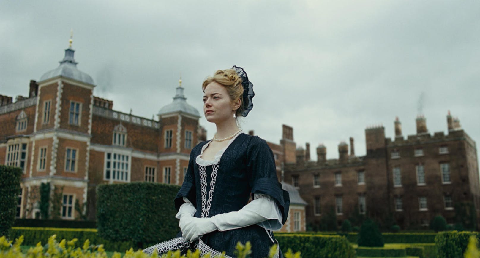 THE FAVOURITE: England im 18. Jahrhundert - Lady Sarah (Rachel Weisz) regelt die Staatsangelegenheiten für Queen Anne (Olivia Colman), als die junge Bedienstete Abigail (Emma Stone) am Hof eintrifft. 

Kinostart: 25. Jänner
