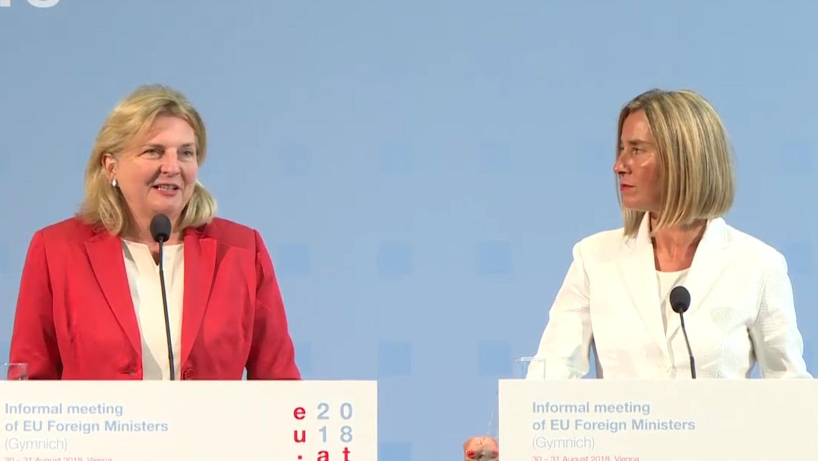 Karin Kneissl und Federica Mogherini traten am Freitag gemeinsam vor die Presse.