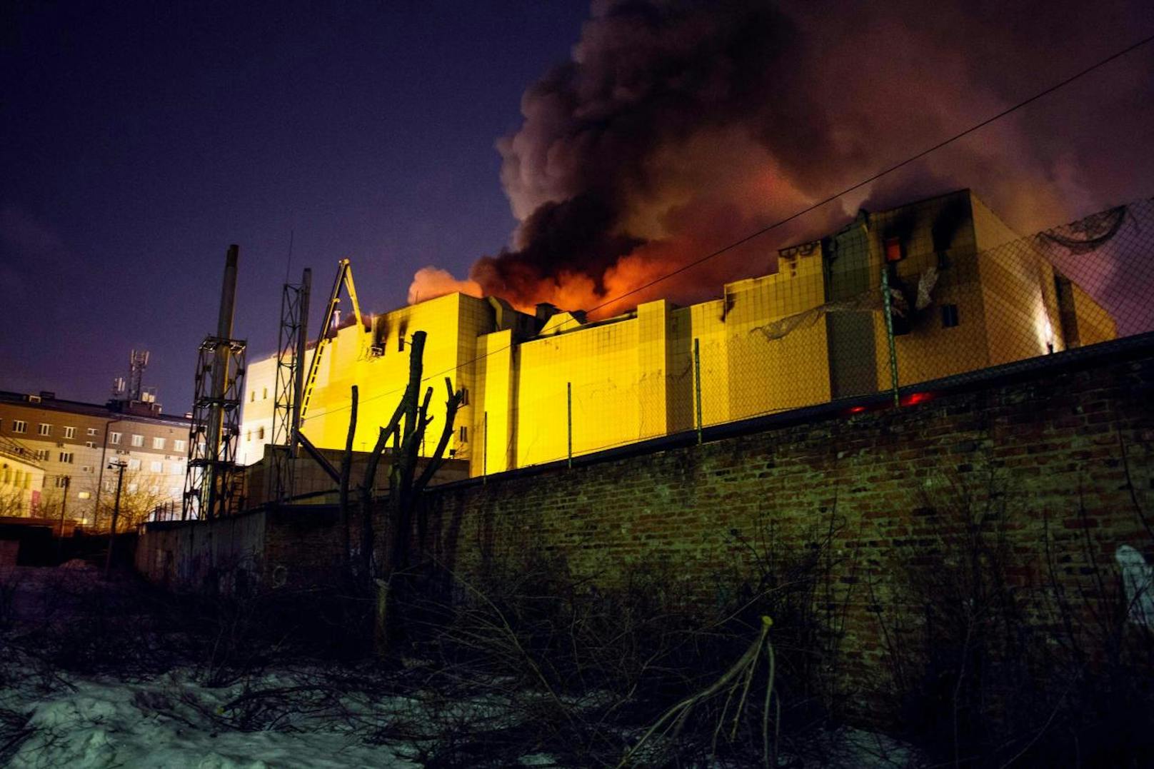Mindestens 64 Menschen starben bei dem Brand in Kemerowo.