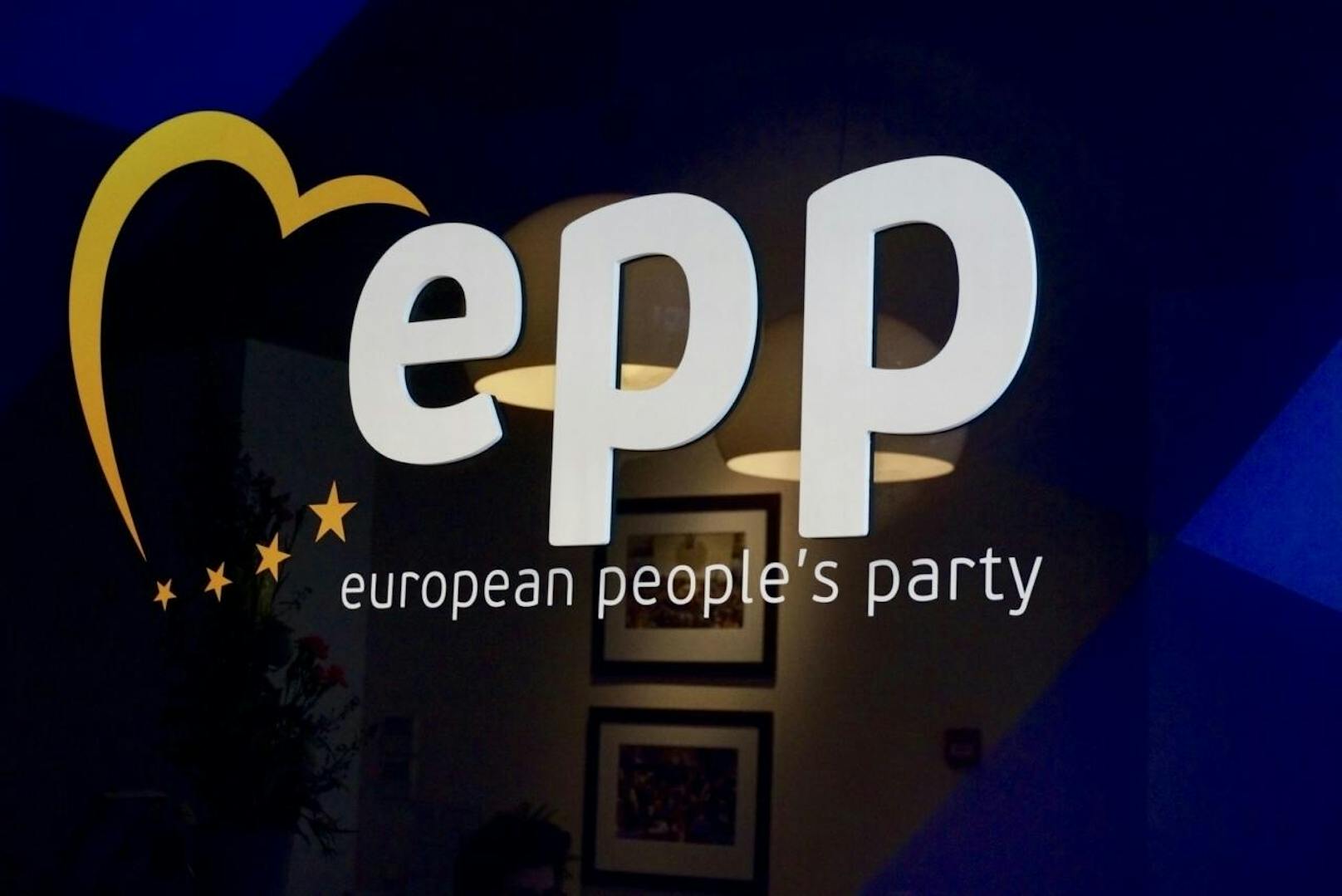 Erster Stopp am Mittwoch in Brüssel: Das Headquarter der Europäischen Volkspartei. Ein Arbeitsgespräch mit EVP-Präsident Joseph Daul stand an.