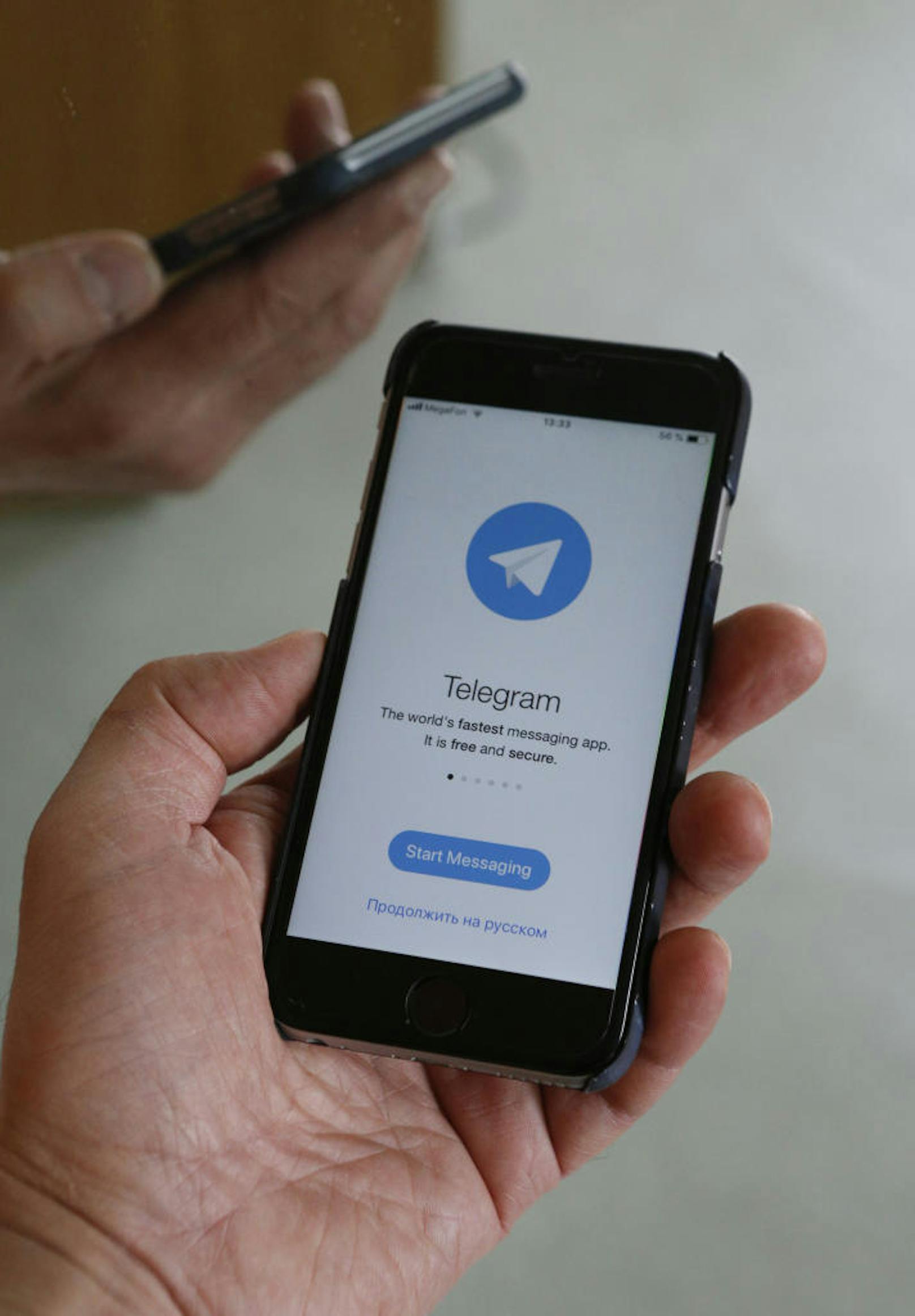 Die russischen Geheimdienste hatten vom Messenger Telegram verlangt, seine privaten Chats zu entschlüsseln. Telegram weigerte sich, woraufhin fast 20 Millionen IP-Adressen blockiert wurden.
