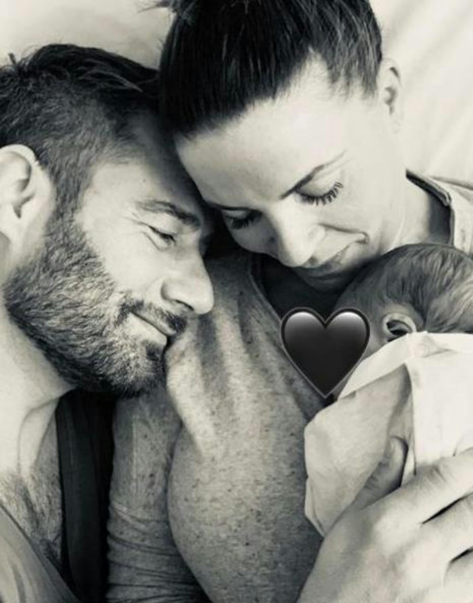22.11.2018: Sasha und seine Frau Julia Röntgen freuen sich auf Instagram über die Geburt ihres "Baby Boy". Der kleine Mann erblickte am 18. November das Licht der Welt.