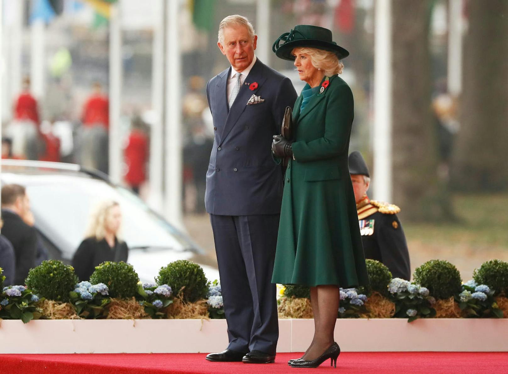 Auch Royals müssen warten: Camilla und Charles müssen Kolumbiens Präsidenten Juan Manuel Santos und seine Frau in London willkommen heißen.