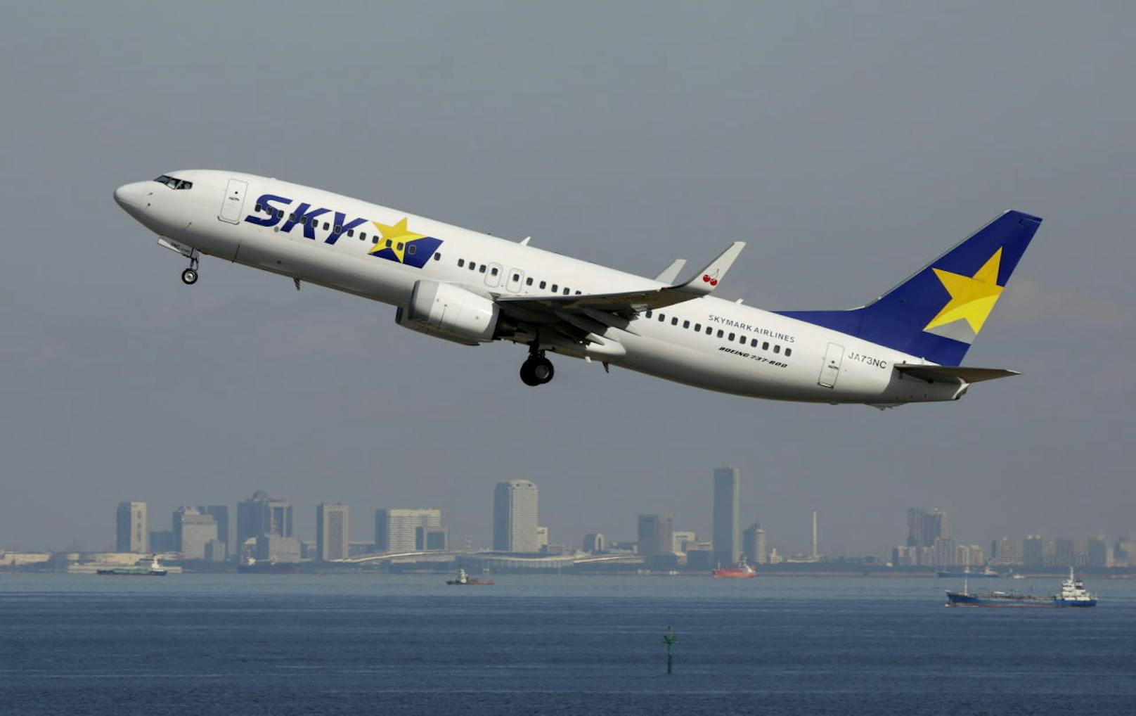 <b>Platz 9: </b>Japans drittgrößte Flugline <b>Skymark Airlines</b> wickelte exakt <b>85 Prozent</b> ihrer Flüge pünktlich ab.