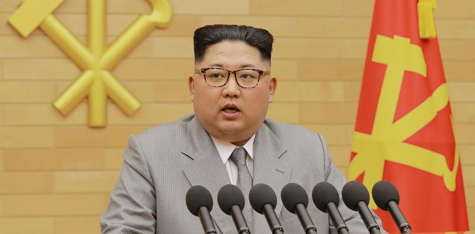 Kim Jong-un meldet den ersten offiziellen Corona-Verdachtsfall.