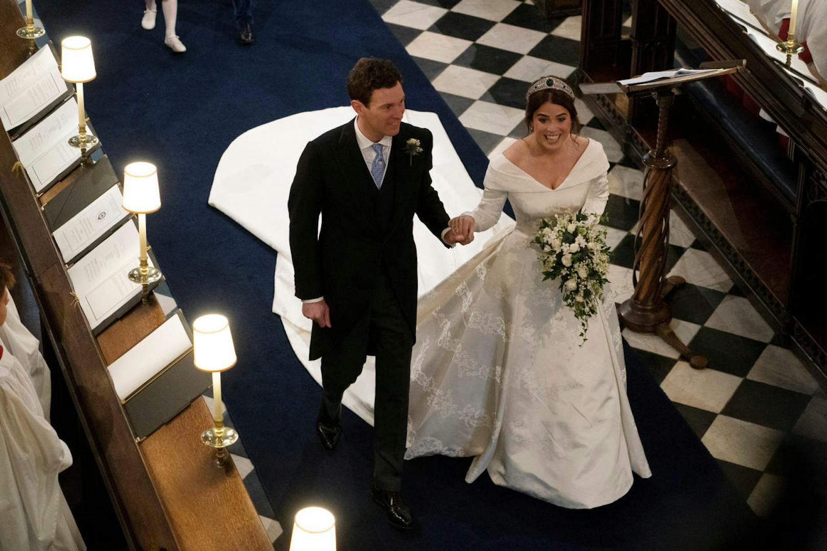 Wie Harry und Meghan heiratete auch Prinzessin Eugenie in Windsor. Am 12. Oktober schritt die Enkelin der Queen mit Jack Brooksbank zum Traualtar der St. George's Chapel