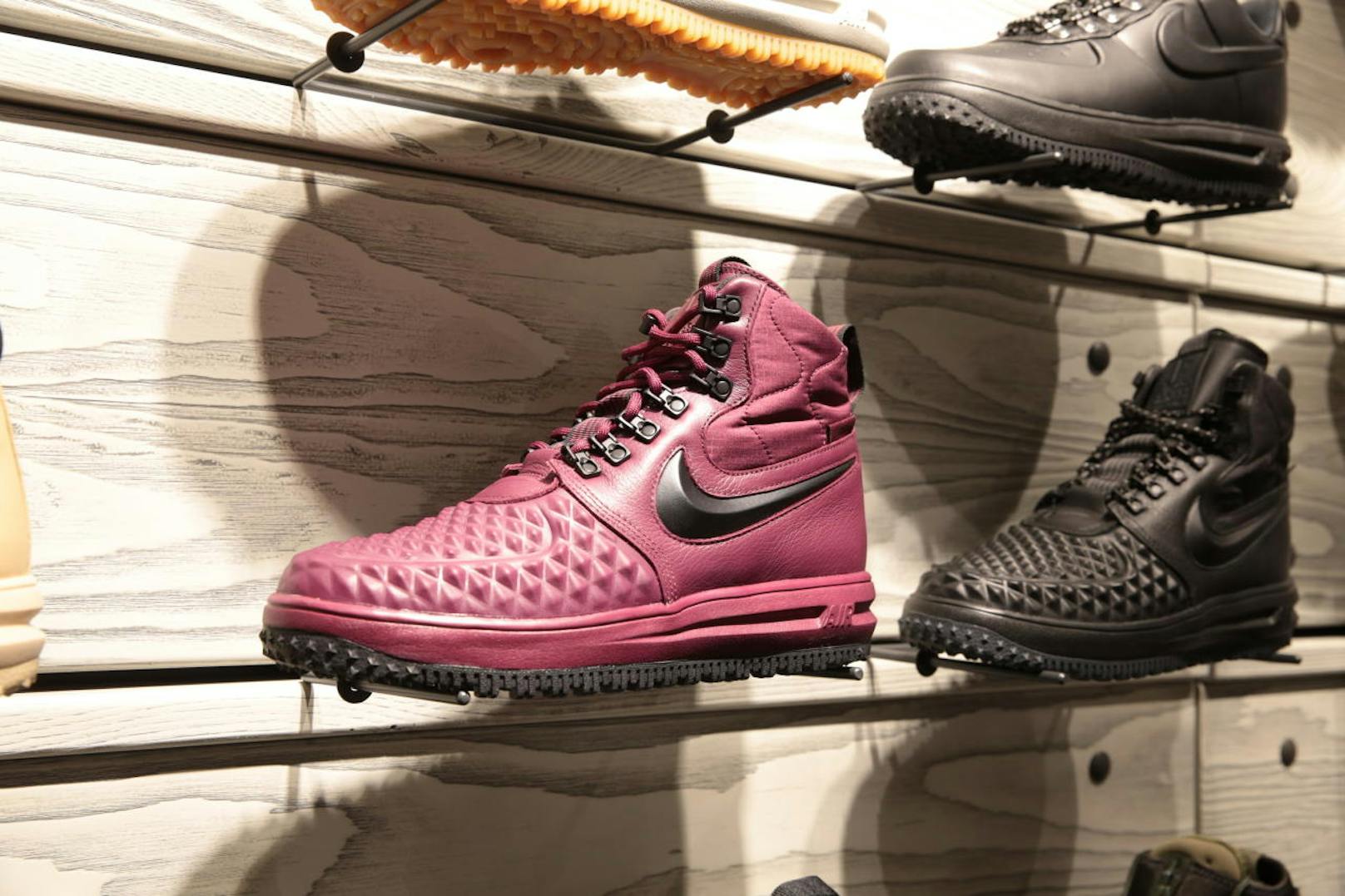 Pretty in pink: Sneaker Highlights im Shop.