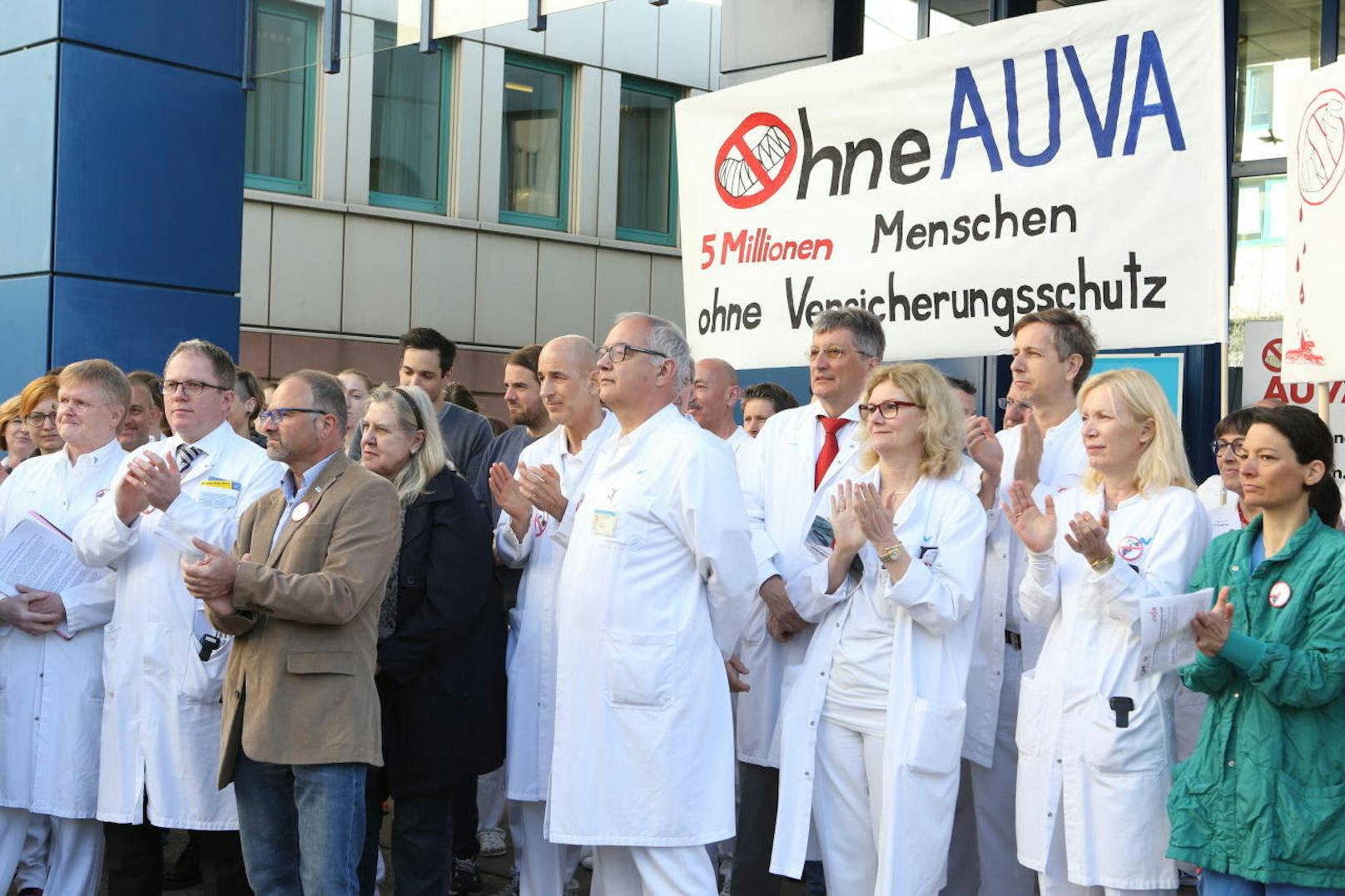 Knapp 400.000 Patienten werden im Jahr in den elf AUVA-Einrichtungen versorgt. Allein in Wien landet jedes zweite Unfallopfer bei der AUVA.