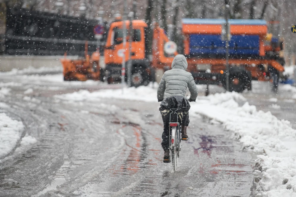 Schnee, Regen und Wolken prägen das Wochenende.