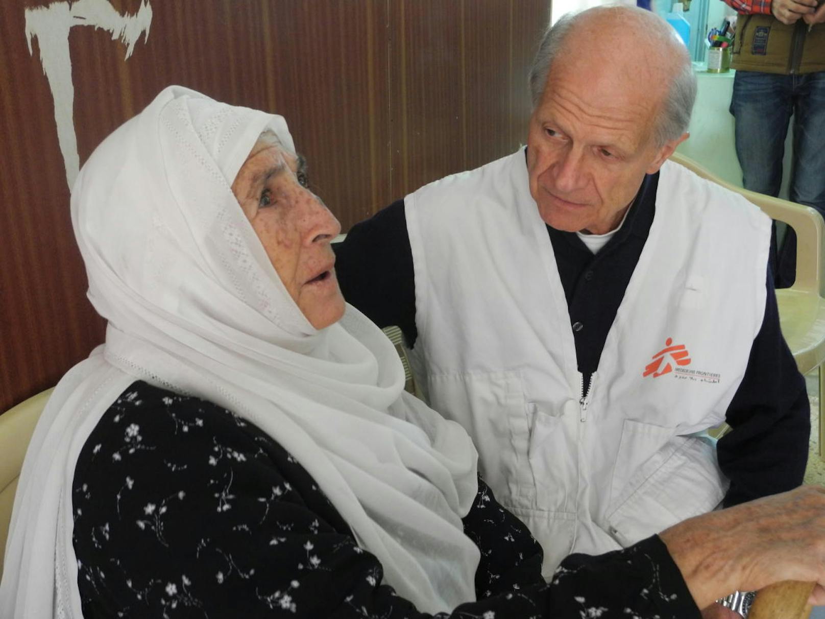 Klaus Täuber (77) ist der älteste Mediziner bei "Ärzte ohne Grenzen". Er half unter anderem im Libanon und in Indien. Aktuell ist er in Armenien.                                                  