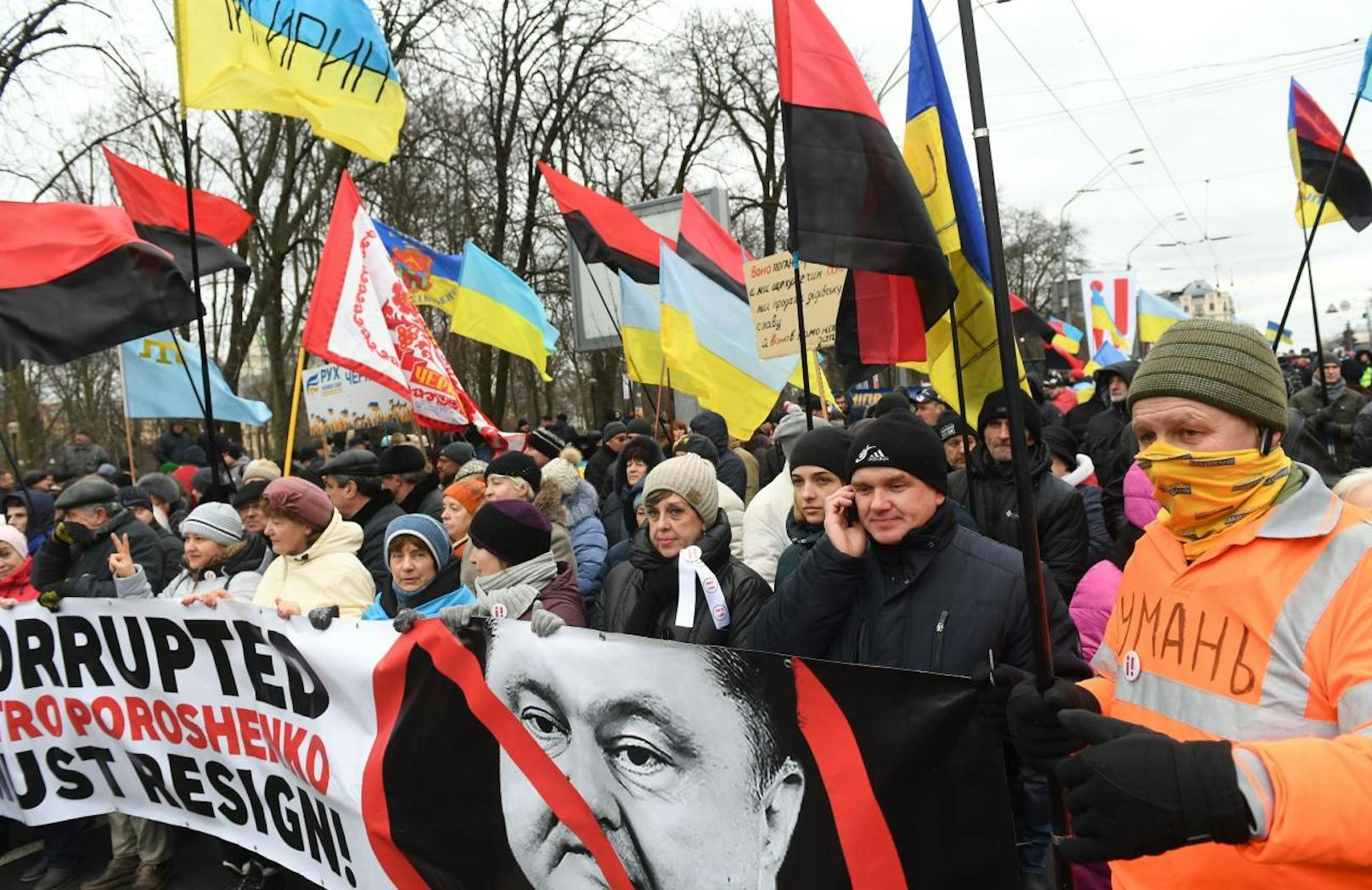 Zwar sind in Wien keine Demonstrationen gegen Poroschenko angemeldet, doch in der Ukraine brodelt die Stimmung.