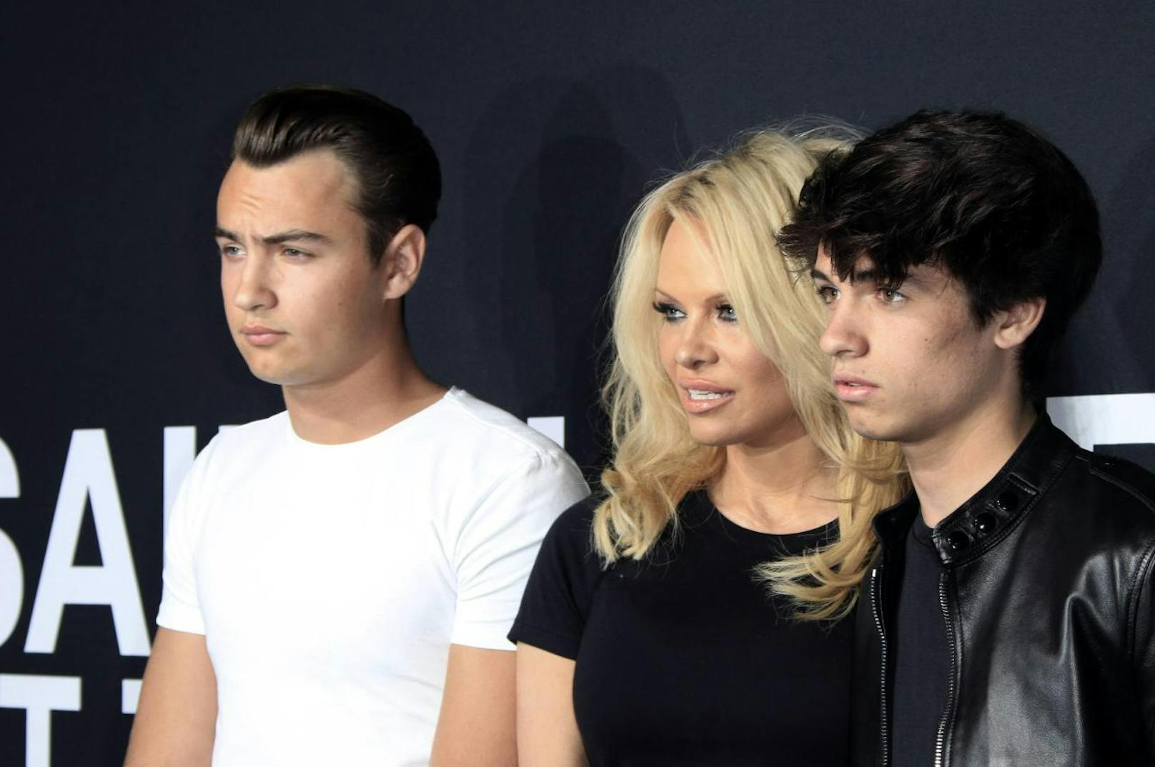 Pamela Anderson mit Söhnen Brandon Lee und Dylan Lee 