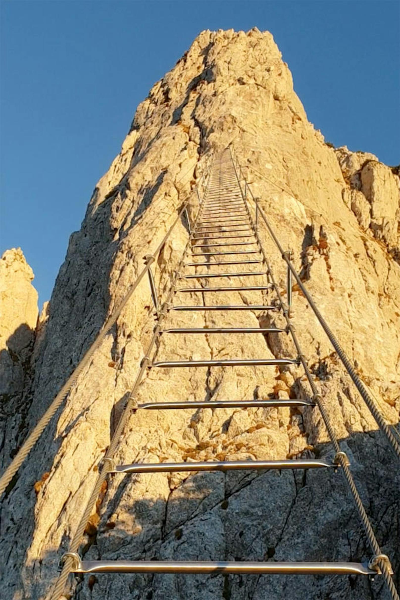 "Stairway to Heaven" in Nahaufnahme  (Foto: Sebastian Scheichl / Caters News Agency)