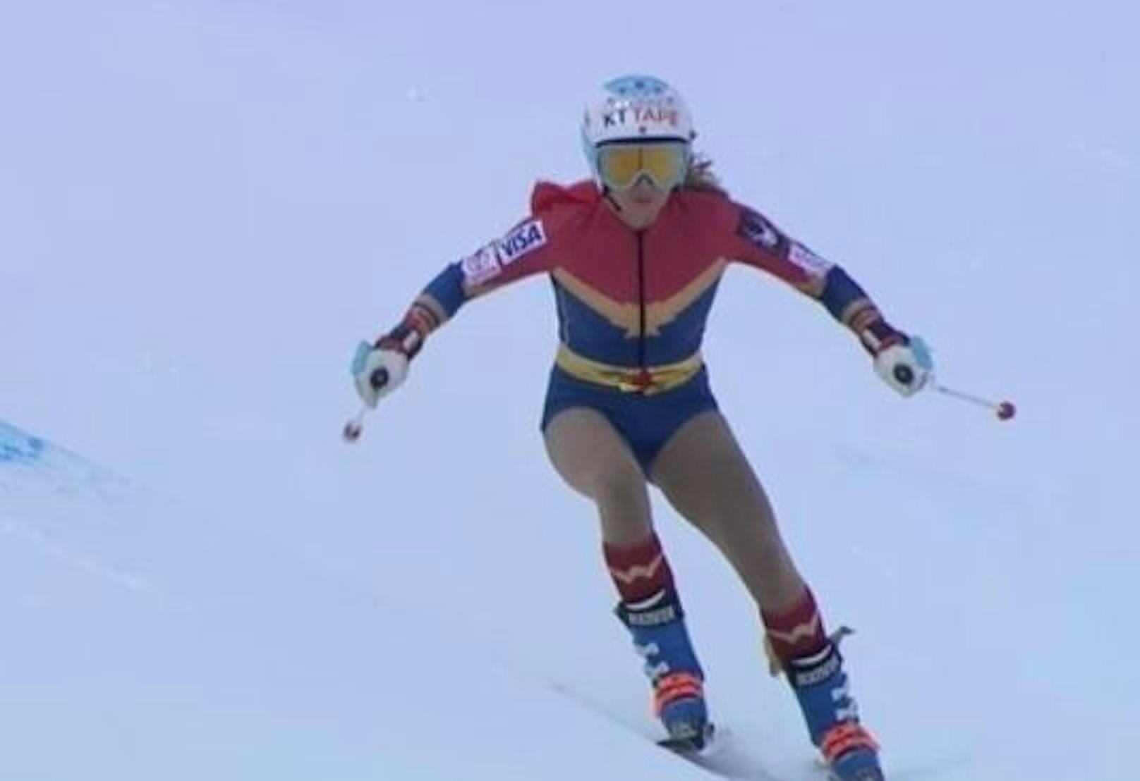 Julia Mancuso verabschiedete sich im Wonderwoman-Kostüm vom Ski-Zirkus.