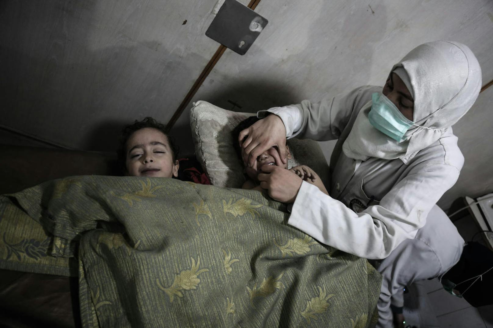 Wie aus einem Unicef-Bericht hervorgeht, gibt es in Syrien 86'000 Menschen, denen als Folge des Krieges Gliedmassen amputiert werden mussten. Zerbombte Häuser in der Stadt Douma in Ost-Ghuta. (5. März 2018)
