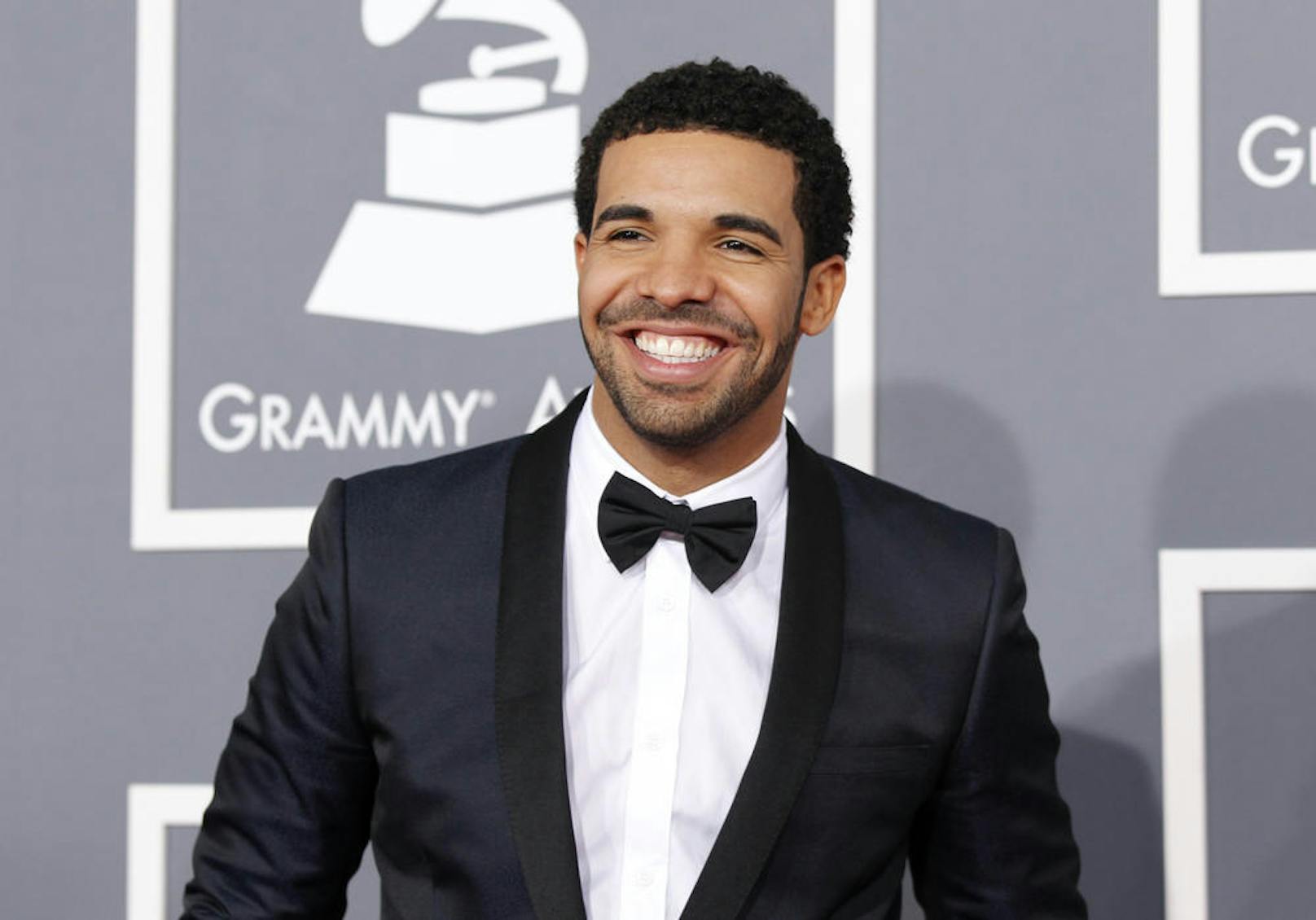 <b>2</b>
Drake gelang es, seine Single "Nice For What" Anfang 2018 auf Platz eins der britischen Charts zu platzieren, nur wenige Wochen nachdem sein Song "God's Plan" bereits die Hitparade anführte.