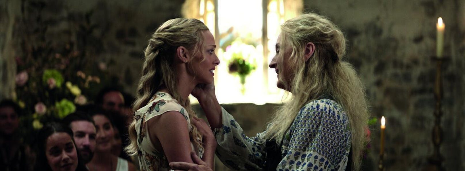 Sophie (Amanda Seyfried) und Donna (Meryl Streep) in "Mamma Mia! Here We Go Again".