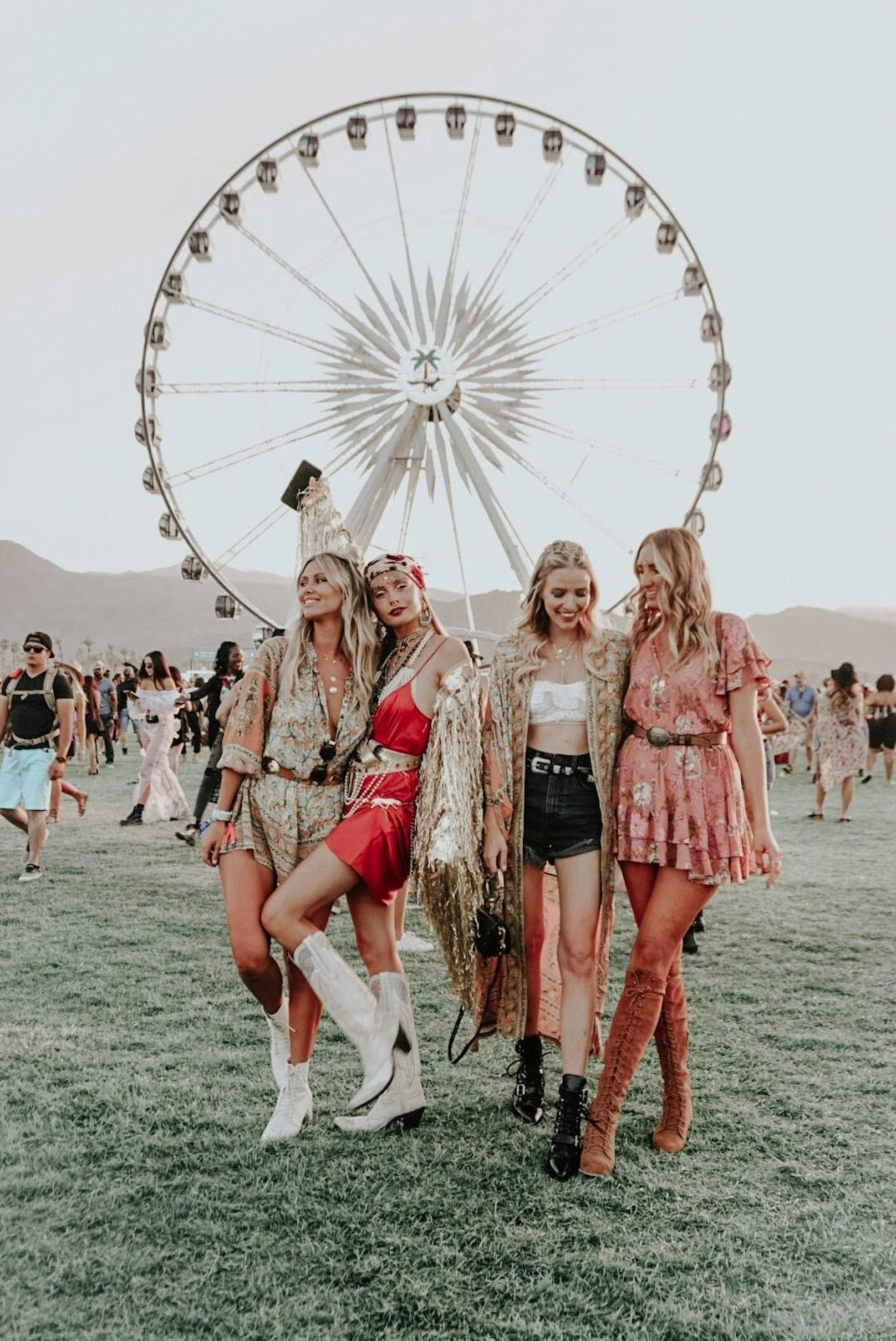 Models Lisa Smith, Annalise McLachlan, Leonie Hanne und Lucy Ewing nutzten das Coachella, um ein bisschen zu "pfuschen"