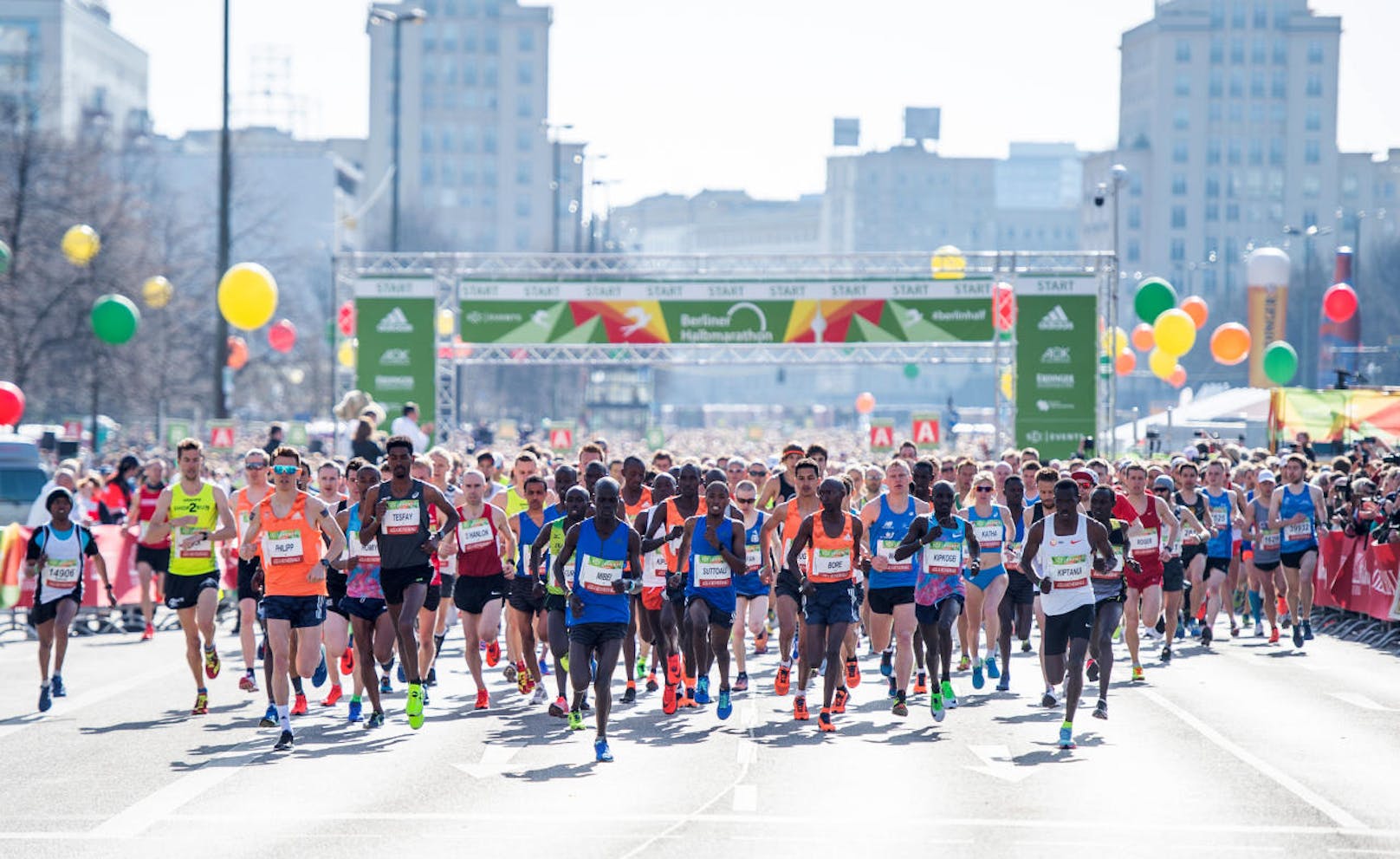 Rund 32.000 Läufer hatten sich für den diesjährigen 38. Berliner Halbmarathon registriert - ein neuer Rekord. Ein Anschlag in einer solchen Menschenmasse hätte verheerende Folgen haben können.