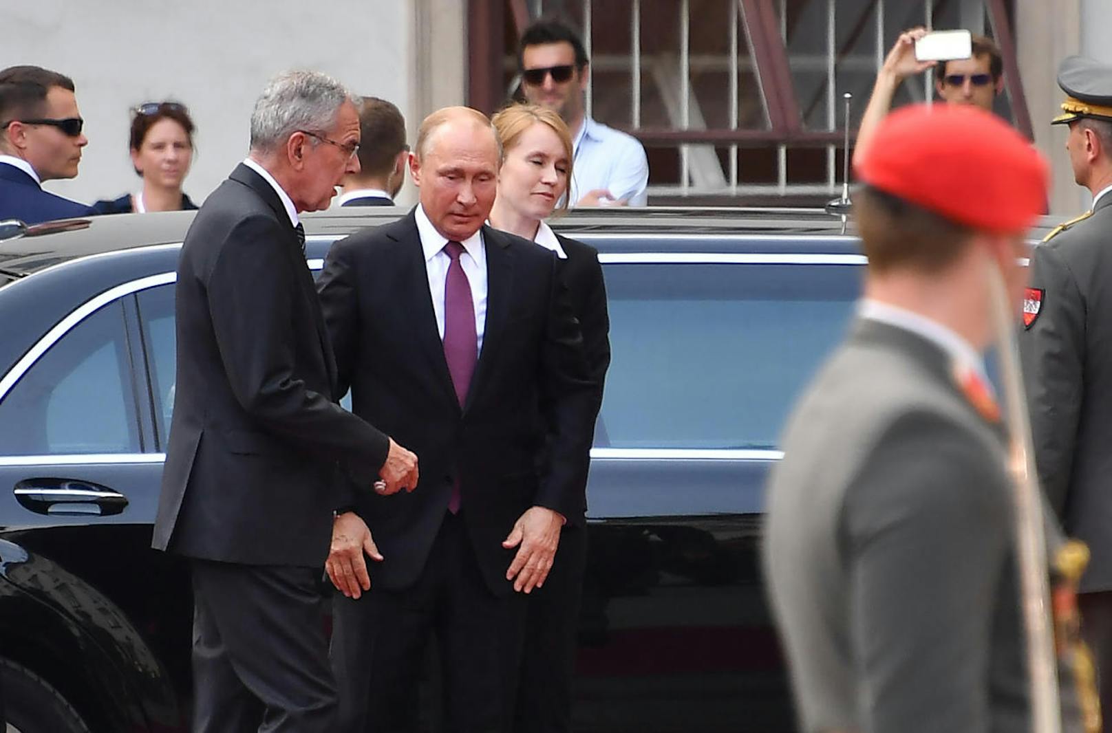 Bundespräsident Alexander Van der Bellen begrüßte Putin.