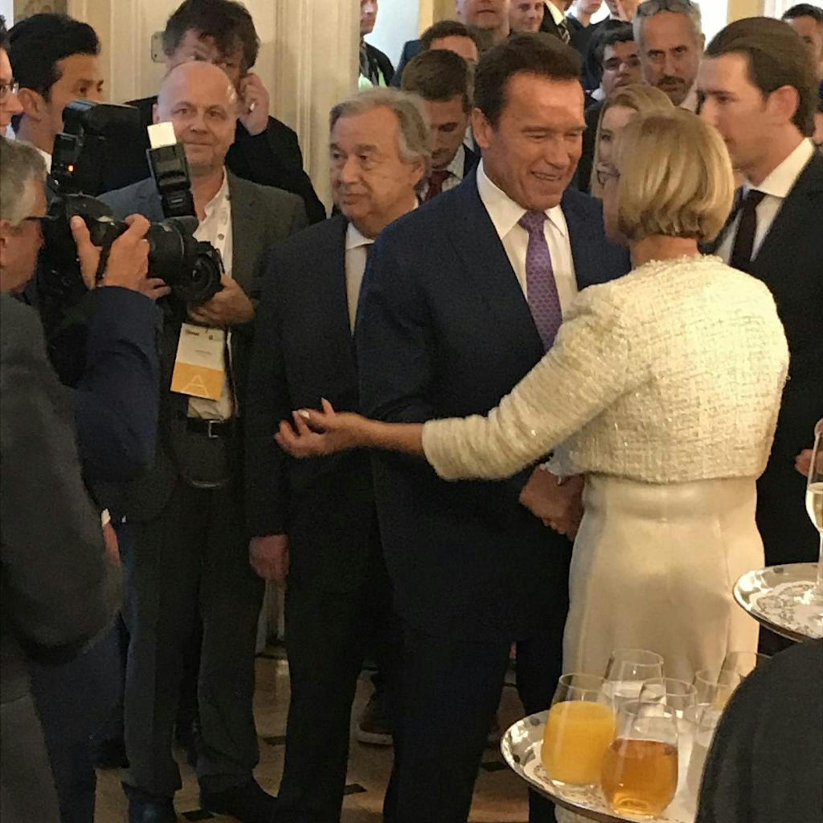NÖ- Landeshauptfrau Johanna Mikl-Leitner empfängt Arnold Schwarzenegger