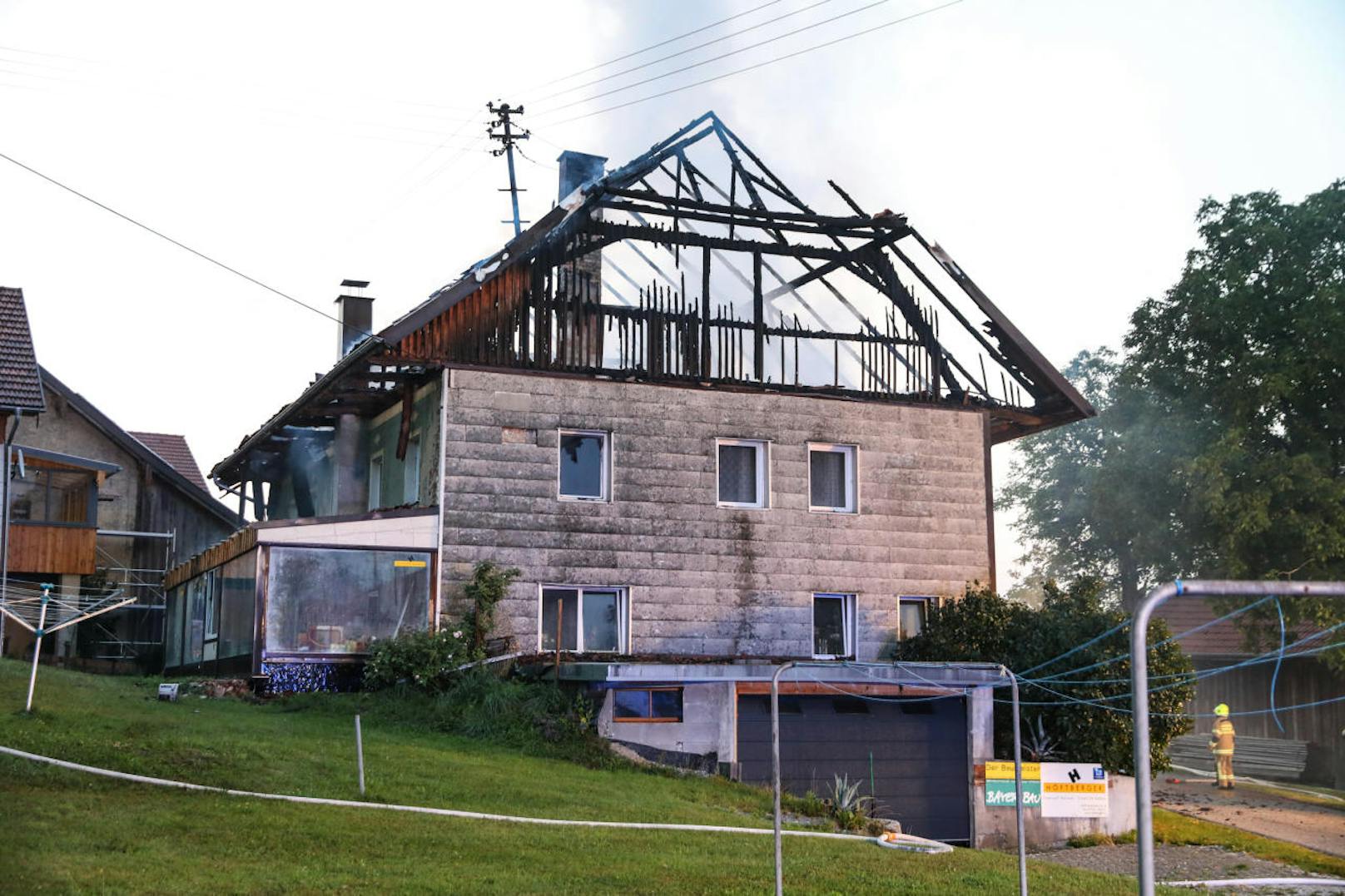 Bei dem Brand wurde der Hausbesitzer schwer verletzt.