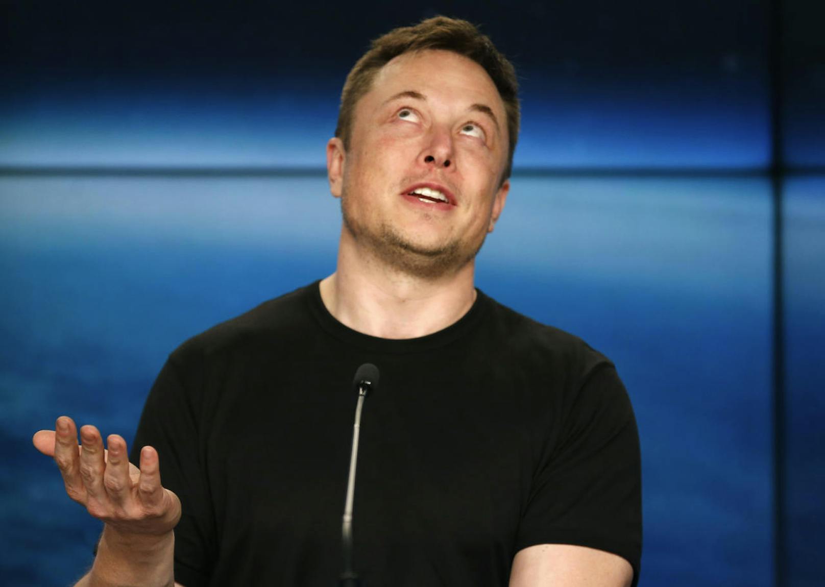 Erst noch freute sich Tesla-Chef Elon Musk über ein "historisches Quartal". Nun wird publik, dass das FBI gegen die Firma ermittelt.