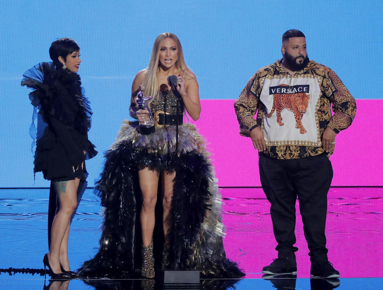 Cardi B, Jennifer Lopez und DJ Khaled