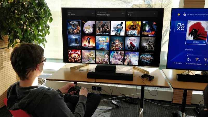 Für 14,99 Euro pro Monat können alle Spiele bei PlayStation Now uneingeschränkt gespielt werden - und das ohne Downloads oder Installation der Games.