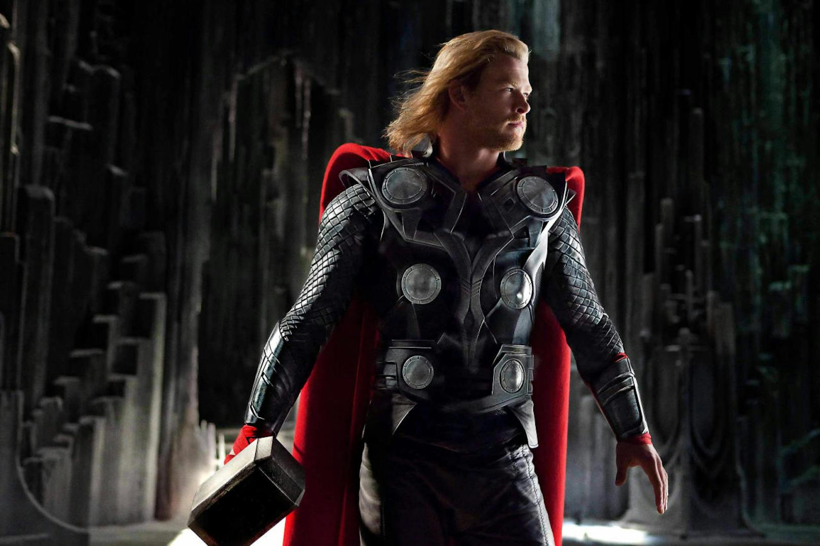 Als mächtiger Donnergott Thor steht <b>Chris Hemsworth</b> im Marvel-Universum vor der Kamera.