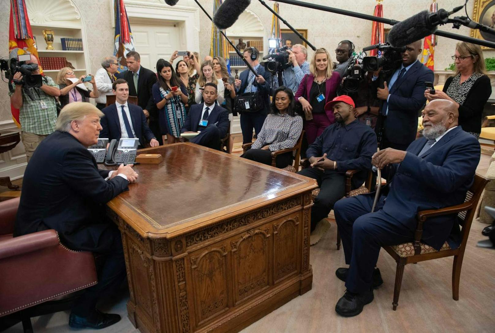 US-Rapper Kanye West war zu Gast bei Präsident Donald Trump im Weißen Haus.