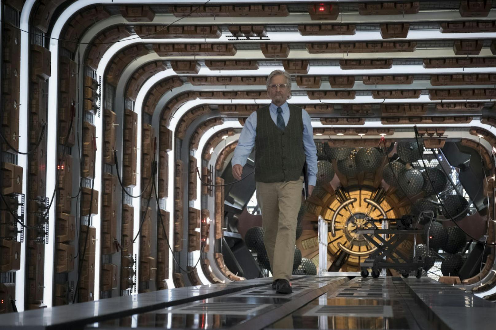 Hank Pym (Michael Douglas) in "Ant-Man and the Wasp". 
