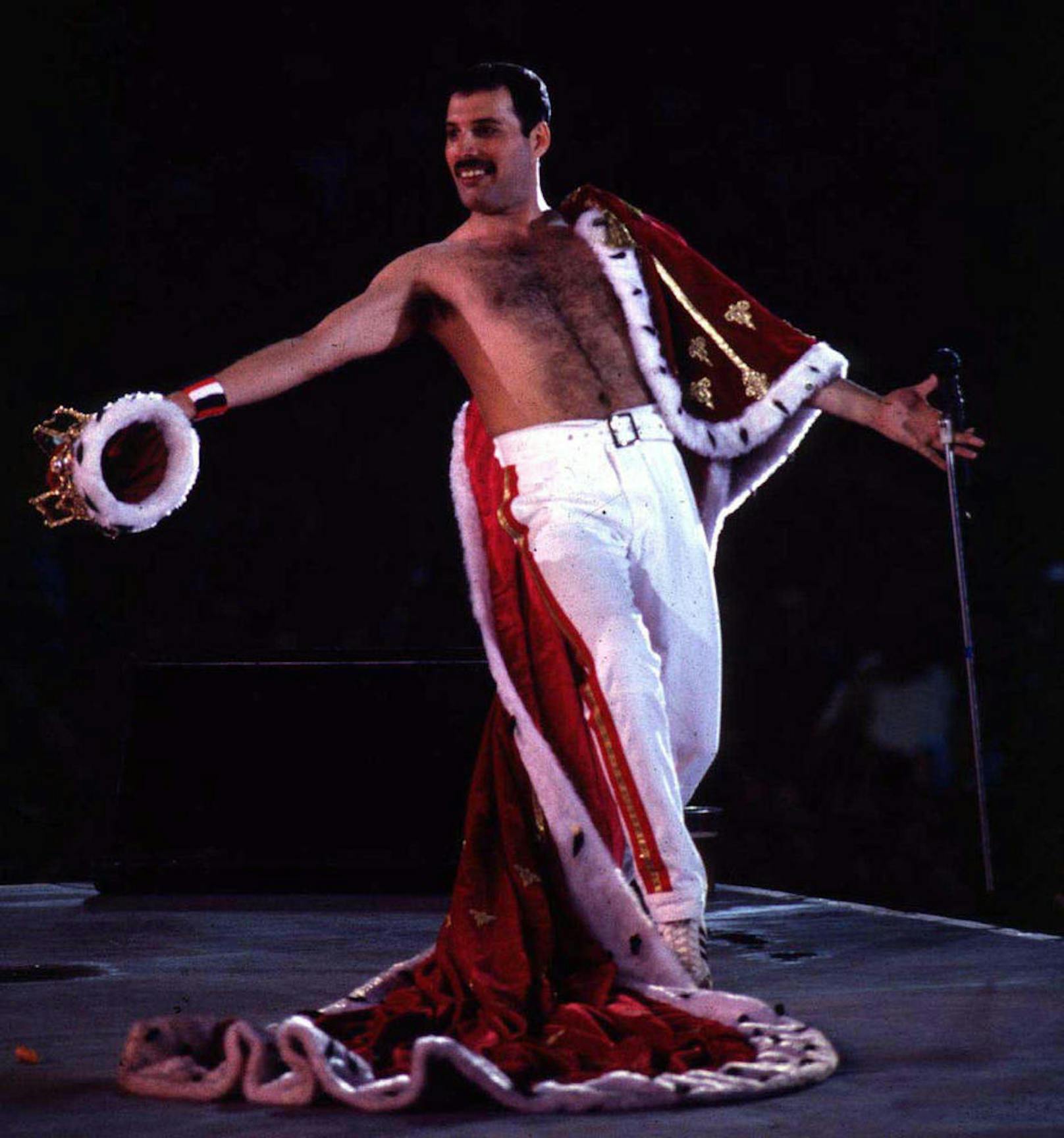 <strong>Freddie Mercury</strong>, einer der bedeutendsten und extravagantesten Rocksänger der 1970er- und 1980er-Jahre.