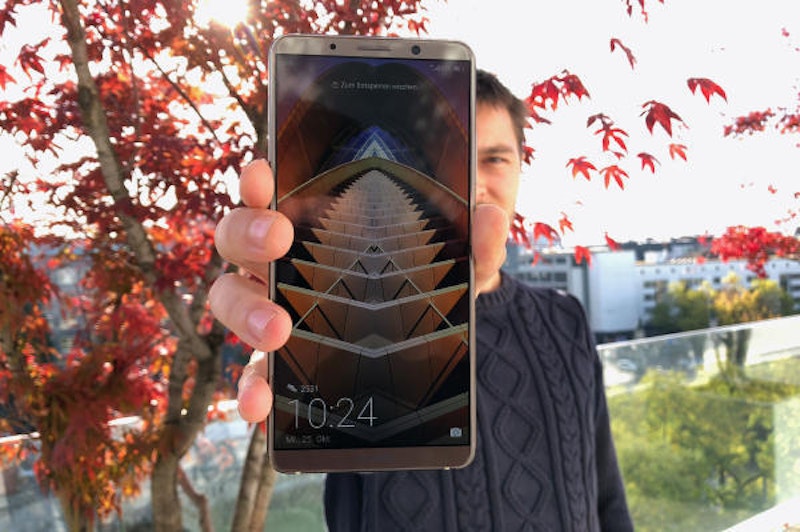 Das eigentliche Herzstück des Huawei Mate 10 ist die Kamera, die über das derzeit lichtstärkste Objektiv in einem Mobiltelefon verfügt.