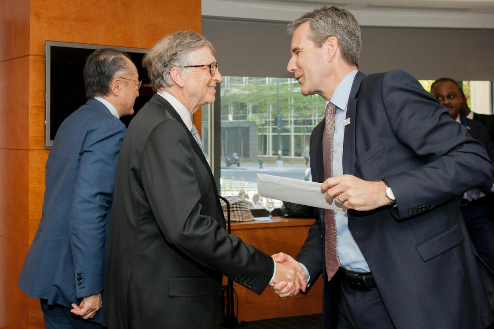 Finanzminster Hartwig Löger mit Microsoft-Gründer Bill Gates.