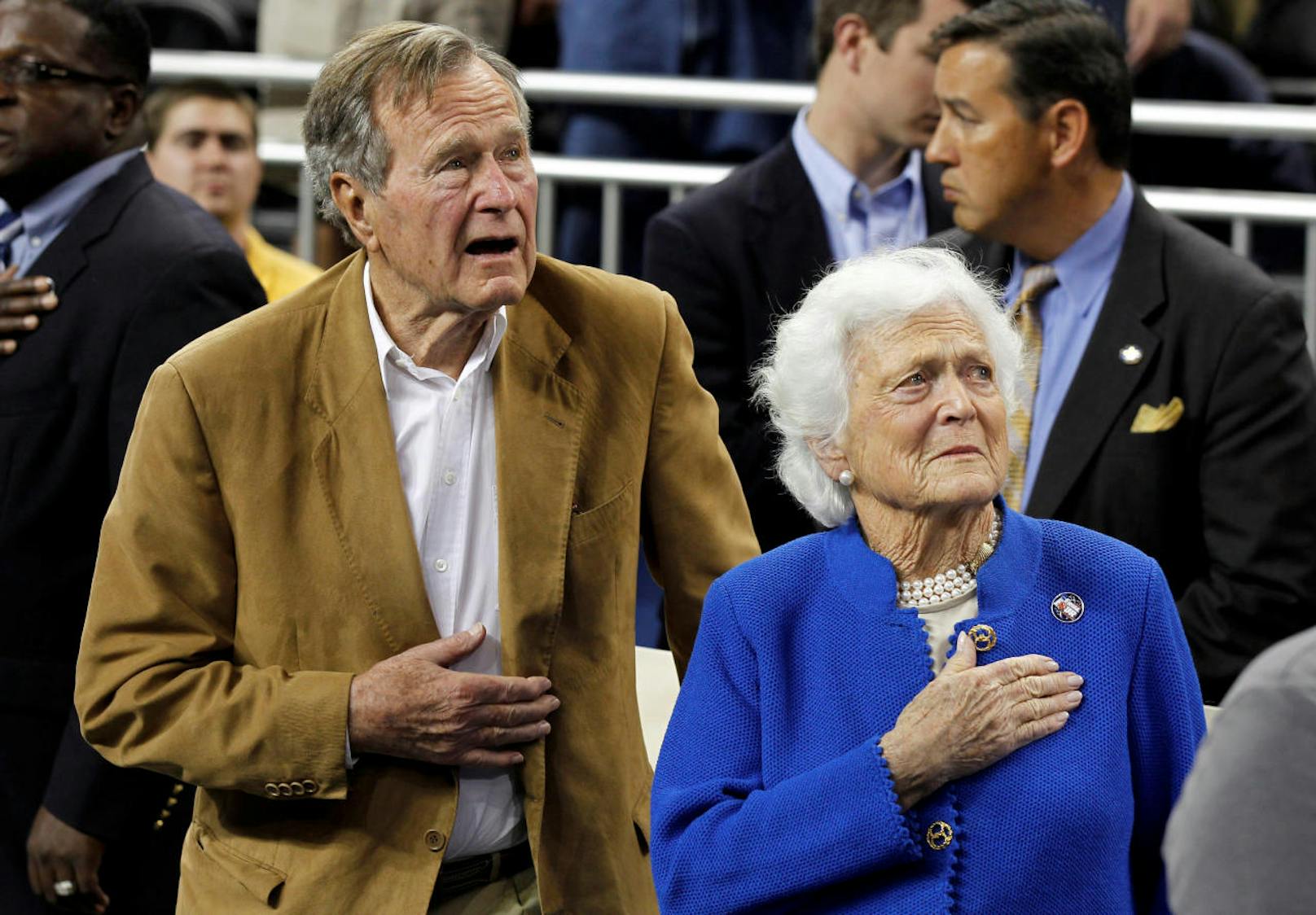 George H.W. Bush mit seiner Frau Barbara Bush.