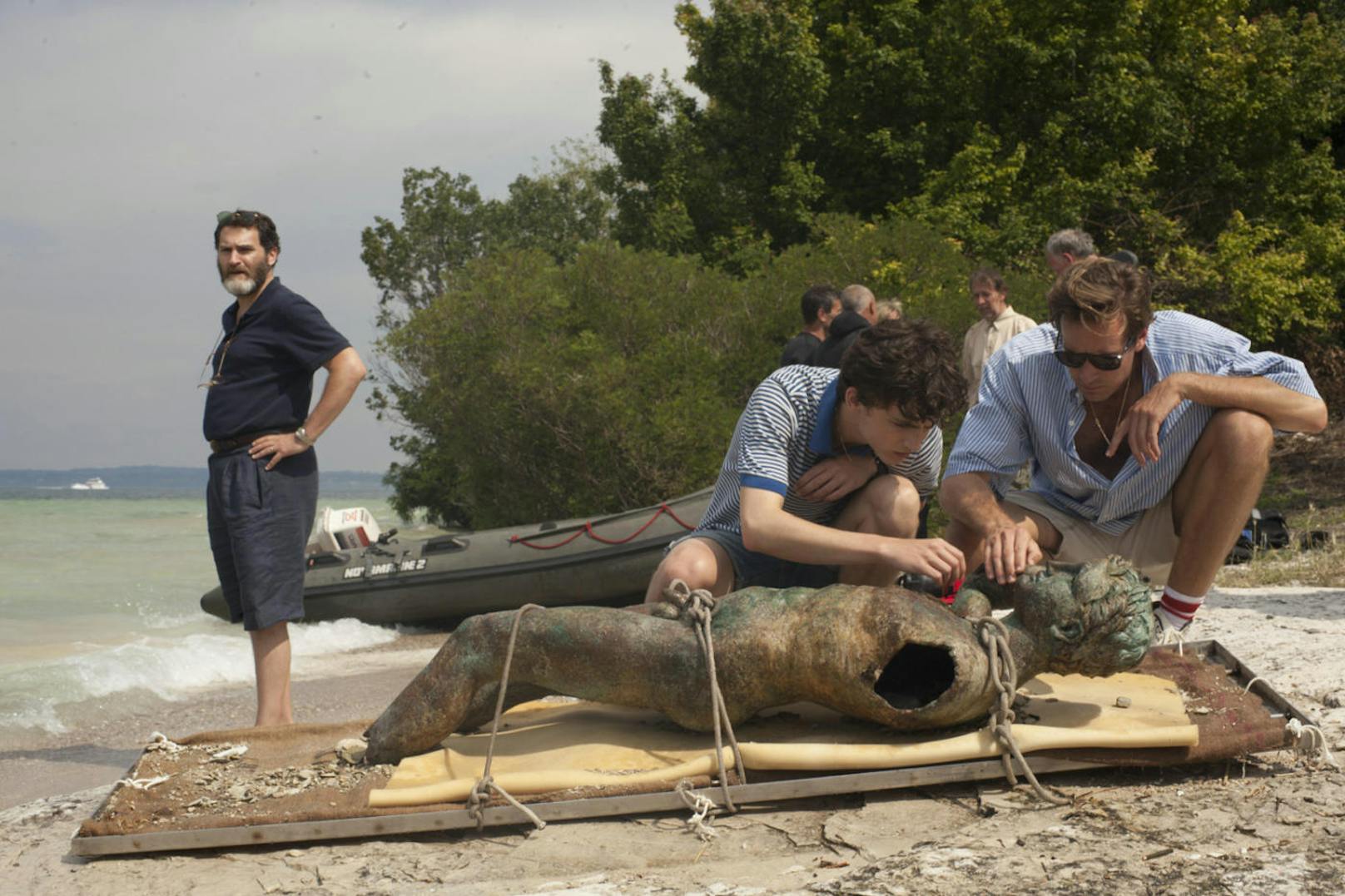 Von links: Mr. Perlman (Michael Stuhlbarg), Elio (Timothée Chalamet) und Oliver (Armie Hammer). 