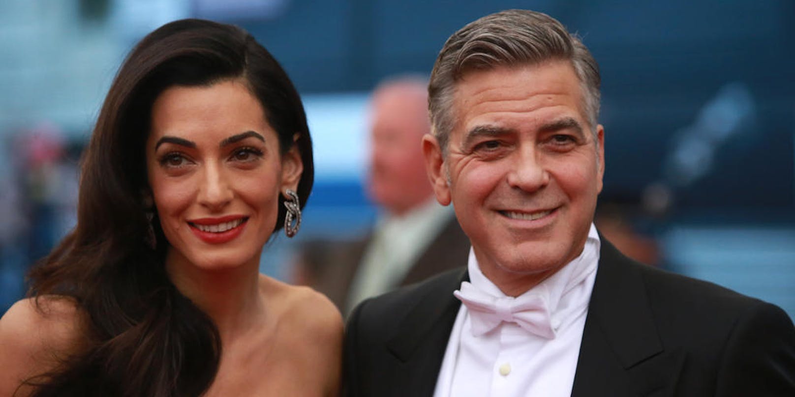 George Clooney und Amal gewohnt klassisch.&nbsp;