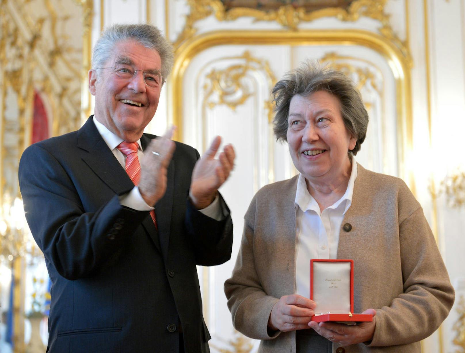 2012 verlieh der damalige Bundespräsident Heinz Fischer das Goldene Verdienstzeichen an Ute Bock, nun wird eine Gasse nach ihr benannt.&nbsp;