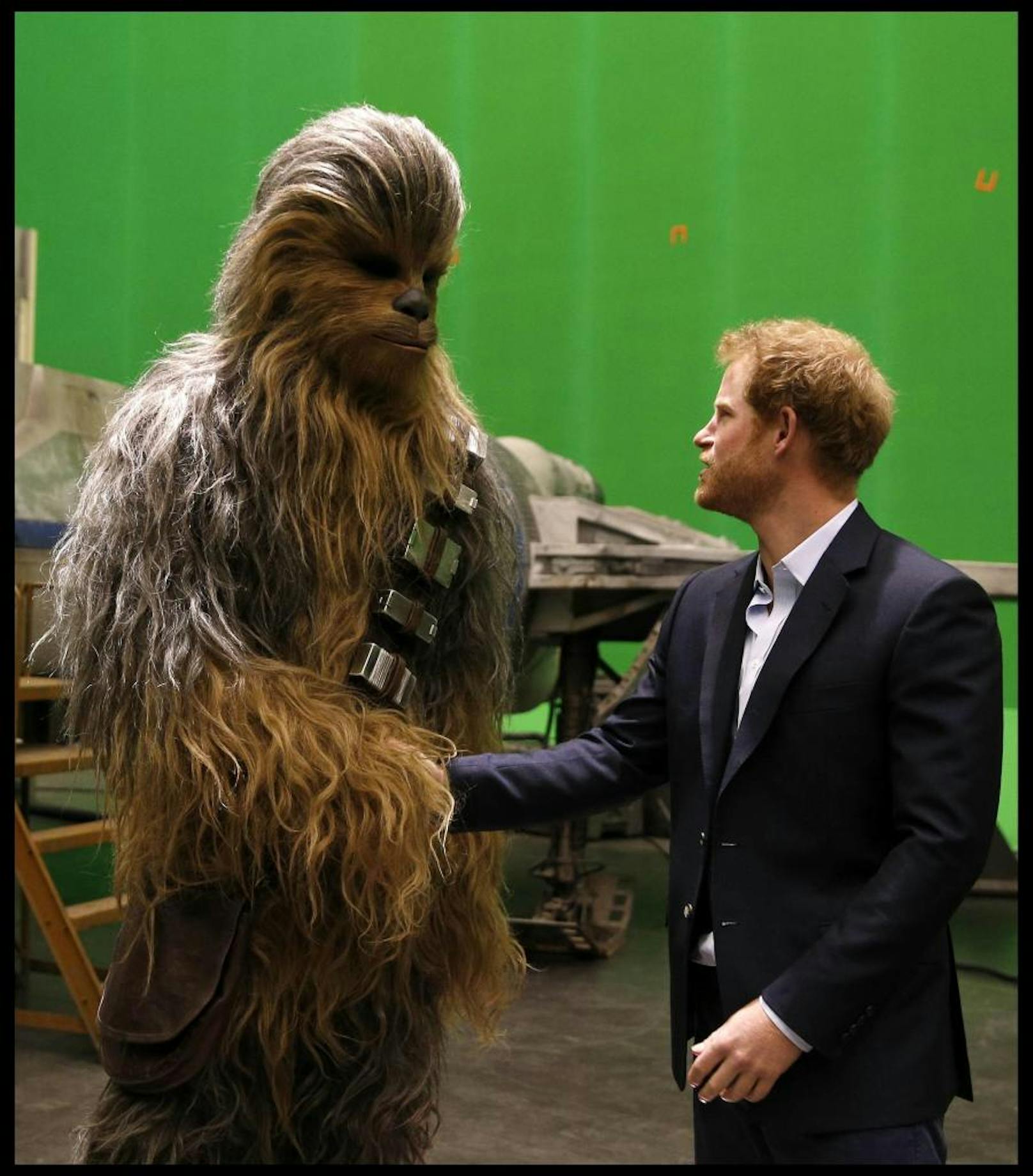 Prince William and Harry mit Chewbacca