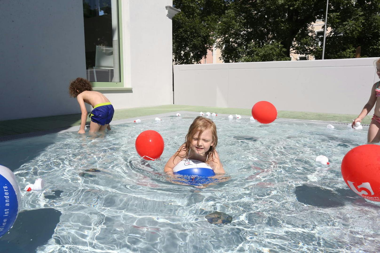 Das Einsiedlerbad ist Wiens 11. Familienbad, wo Kinder und Jugendliche bis 14 Jahren kostenlos planschen dürfen.