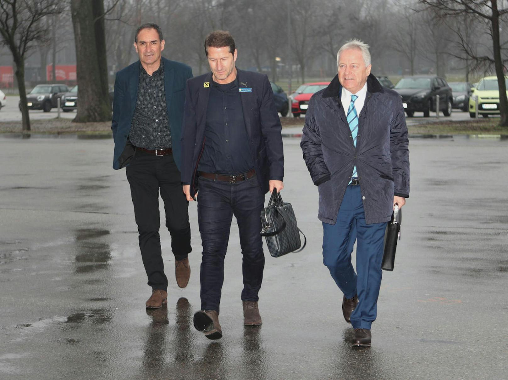 Am Weg ins Büro: Teamchef Franco Foda, ÖFB-Präsident Leo Windtner und Co-Trainer Thomas Kristl.