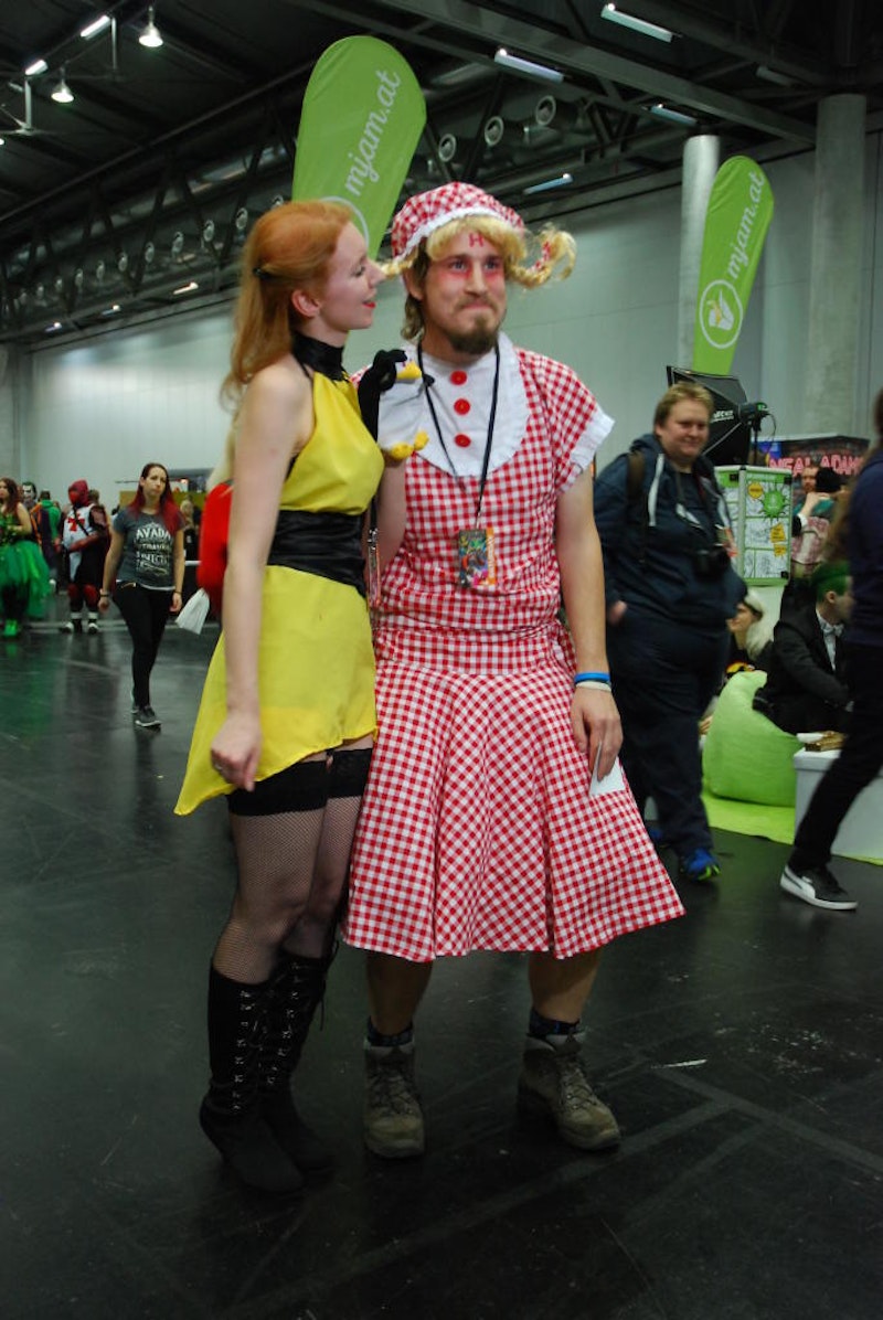 Blondinen bevorzugt - so kann man den Movember auch zelebrieren
