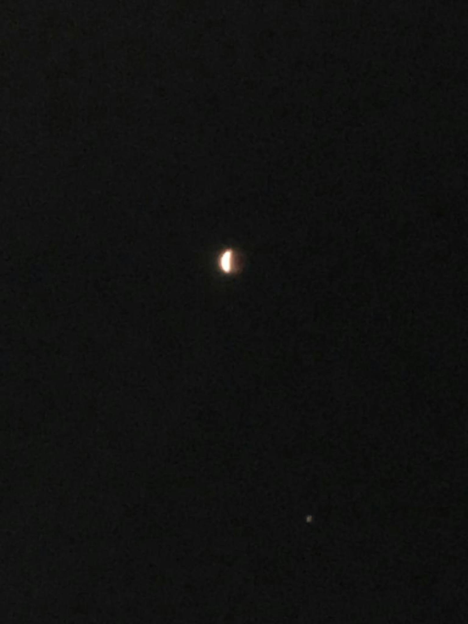 "Mondfinsternis mit Mars 27.7 um 23.30"