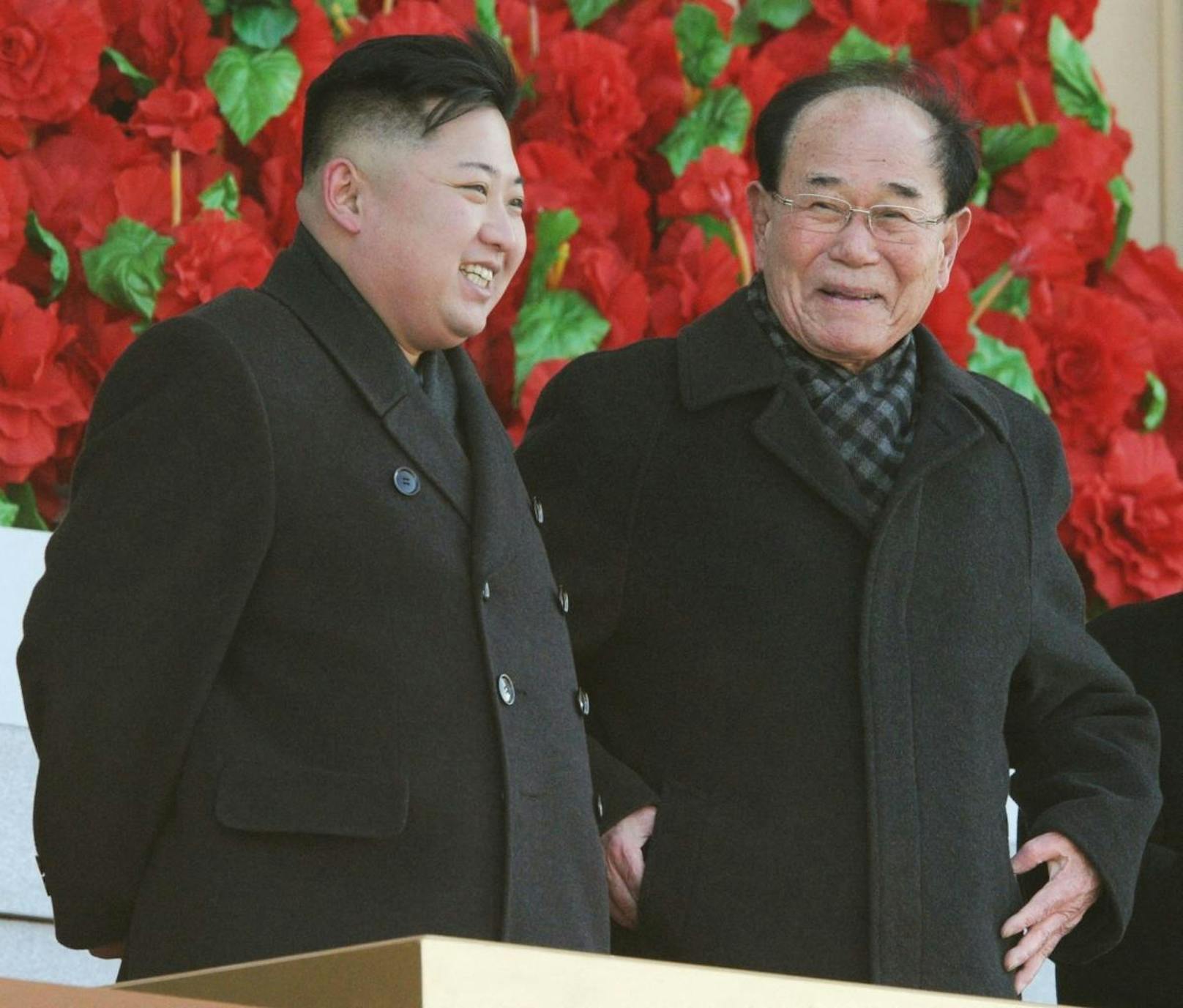 Kim Yong-nam (r.) gehört zum engsten Kreis um Machthaber Kim Jong-un.