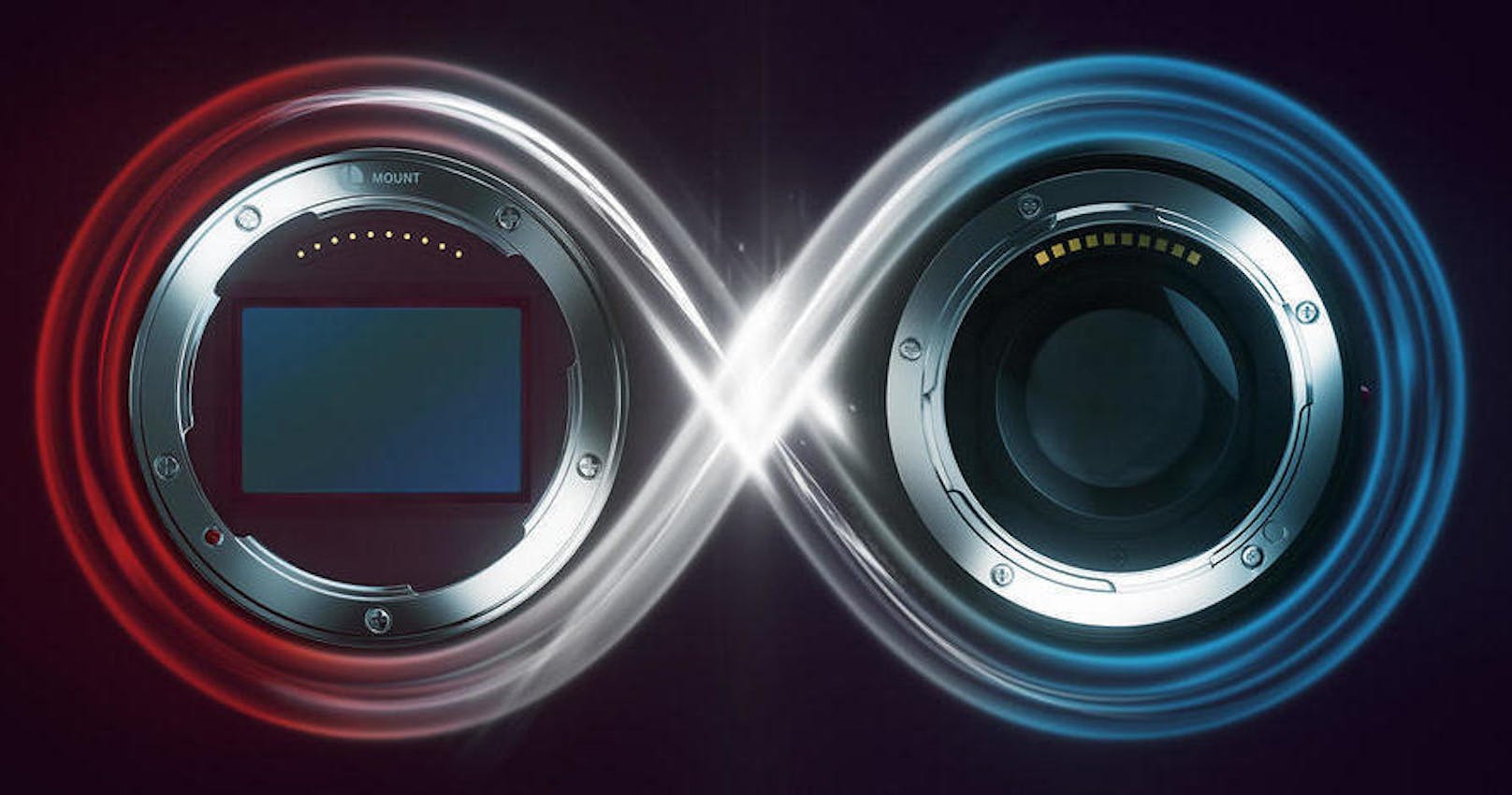 Panasonic, Leica und Sigma haben sich zur L-Mount-Allianz zusammengeschlossen mit dem Ziel, einen gemeinsamen Anschluss für Objektive zu nutzen. Das haben die drei Unternehmen im Zuge der Photokina, der weltweiten Leitmesse der Foto-, Video- und Imaging-Branche, bekannt gegeben. Panasonic und Sigma werden künftig den sogenannten L-Mount-Standard von Leica für ihre eigenen Entwicklungen nutzen. Bei L-Mount (zu Deutsch L-Bajonett) handelt es sich um ein spiegelloses Kamera-System für Vollformat- und APS-C-Kameras. Das ermöglicht es Kunden, in Zukunft eine flexiblere Auswahl an Kameras und Objektiven zu treffen, ohne sich dabei auf einen einzigen Hersteller festlegen zu müssen.