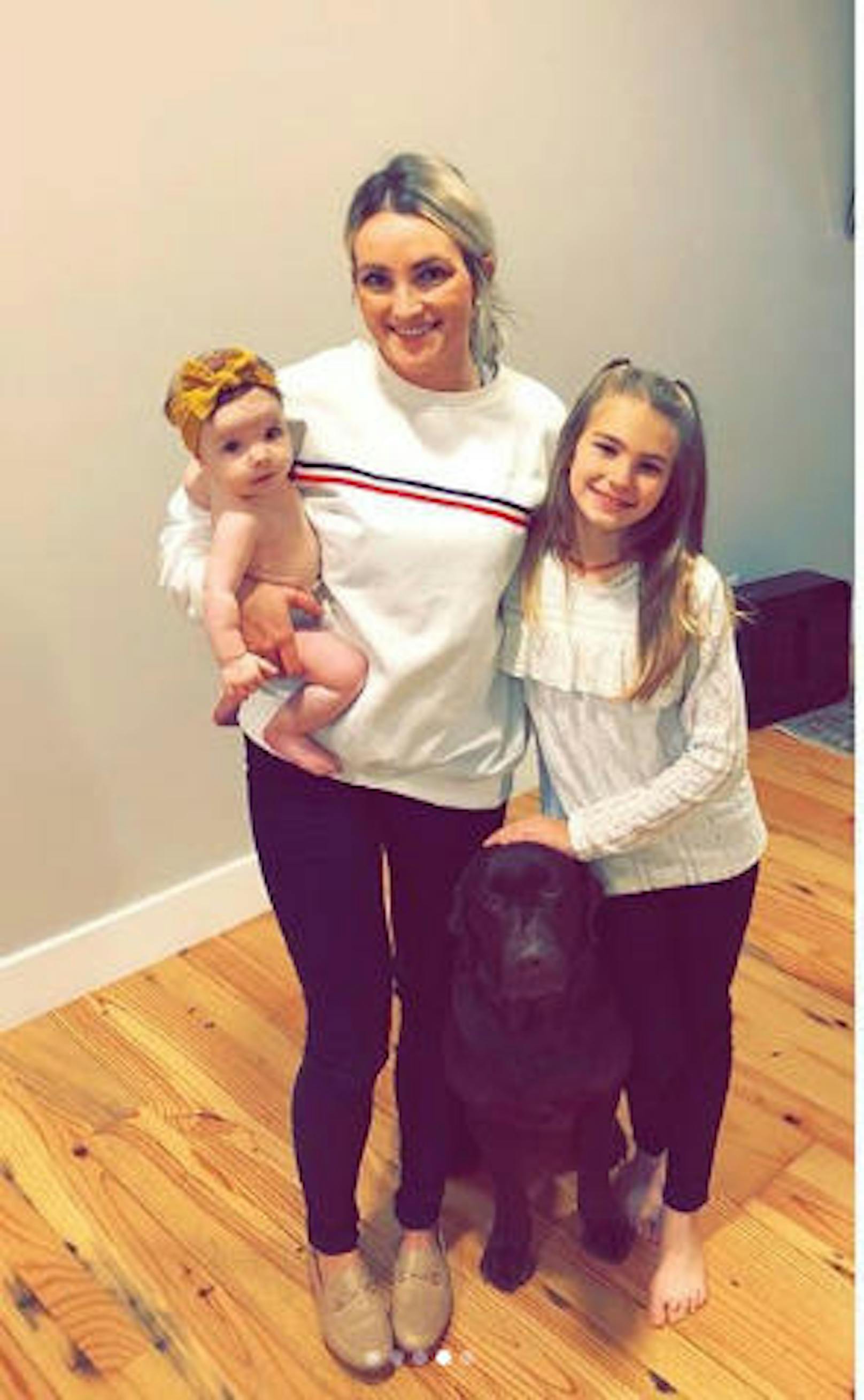 Jamie Lynn Spears verbrachte Thanksgiving mit ihren Töchtern und ihrem Hund. 